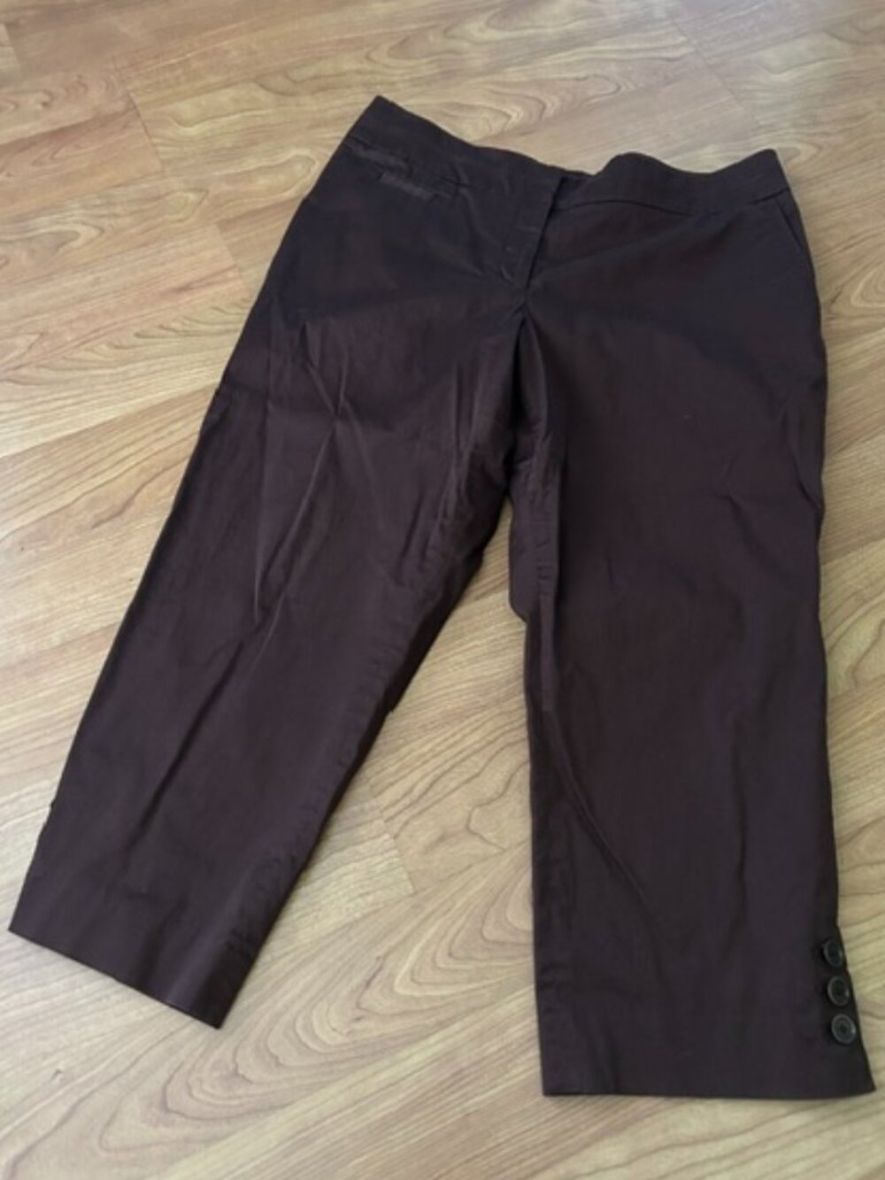 Façonnable Women’s Capri Pants Size 16 Chocolate Brown Cropped 22” Inseam